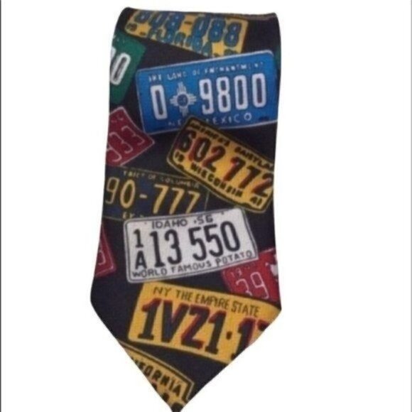 A. Rogers novelty tie “ license plates “ Themed Men’s Tie - Picture 4 of 6